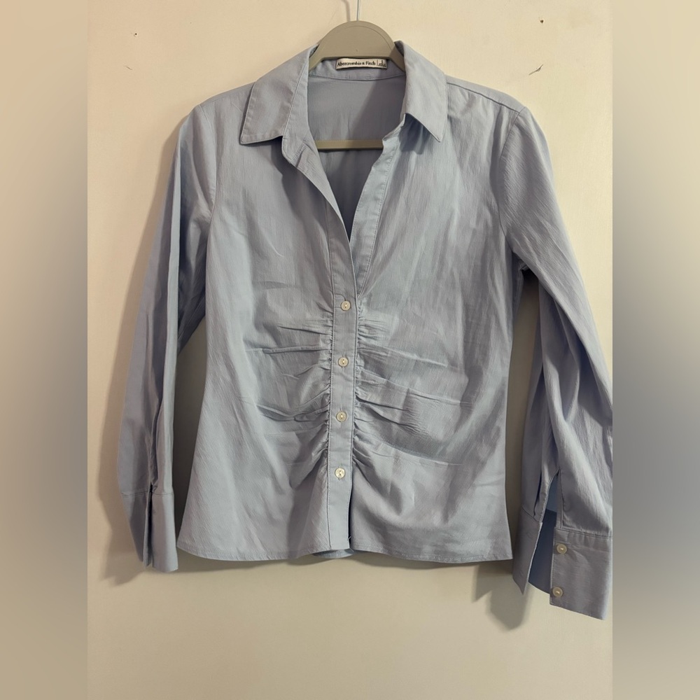Abercrombie & Fitch Ruched-Front Button‑Up Shirt